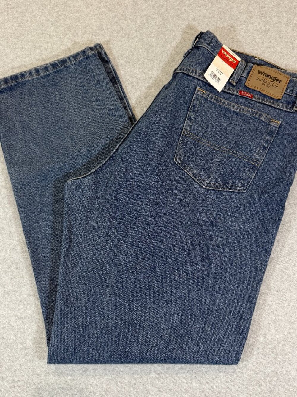 Wrangler Authentics Men's Classic 5-Pocket Relaxed Fit Jeans Denim 40 x 34 NWT